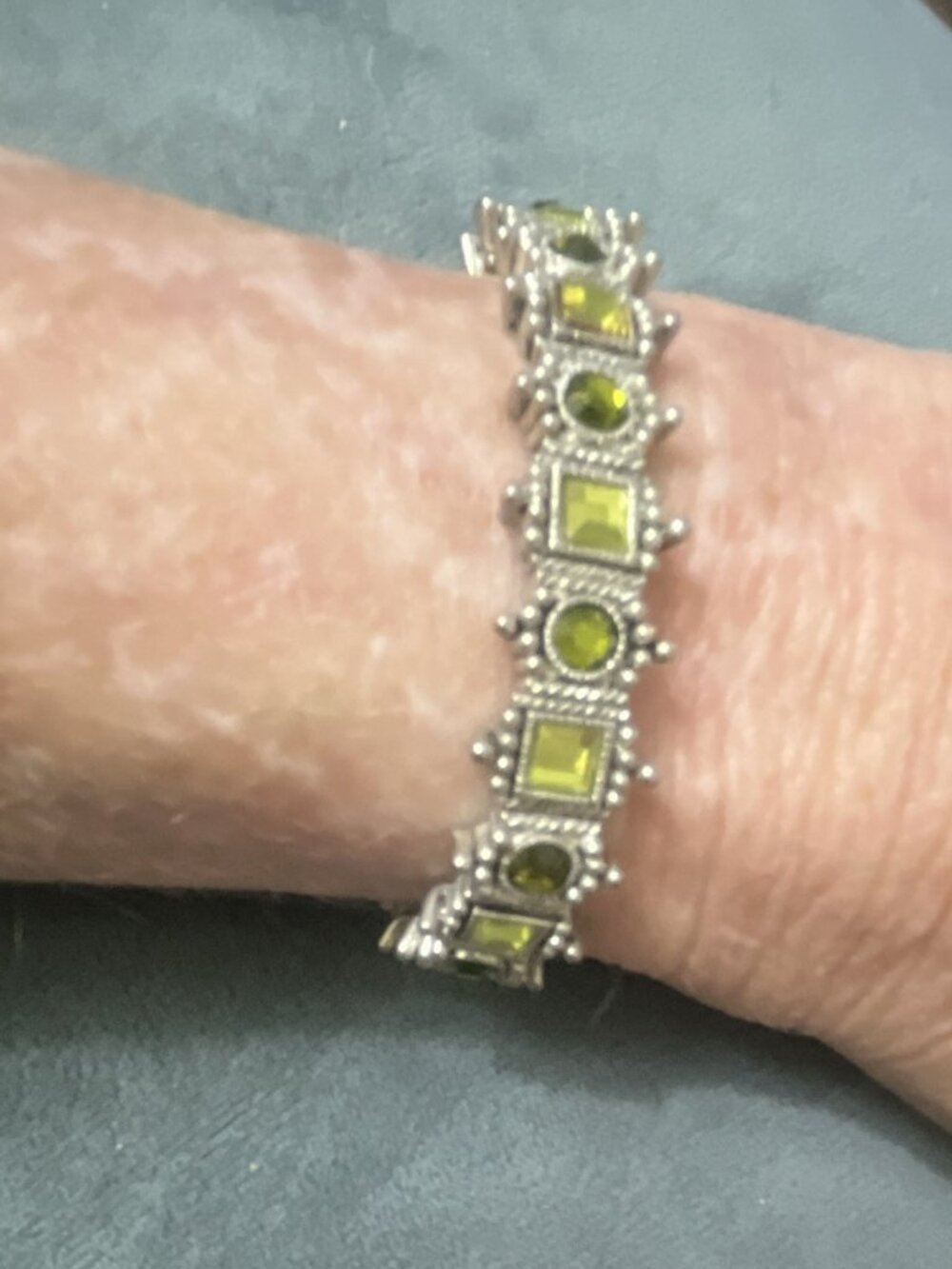 Silver Tone Green Square Stone Tennis Link Bracelet Bezel Set Box Closure